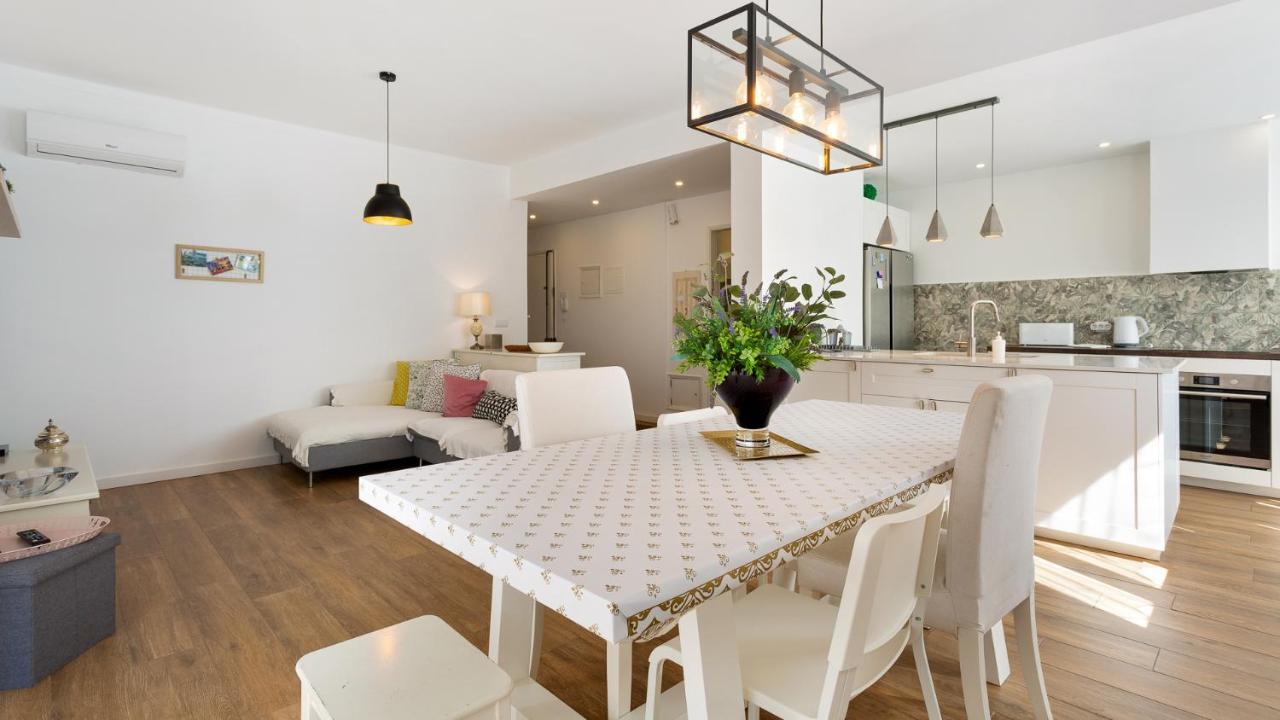 Faro Getaway W/ Big Balcony By Lovelystay Exteriér fotografie
